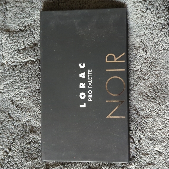 LORAC Pro Noir Palette - Picture 5 of 6